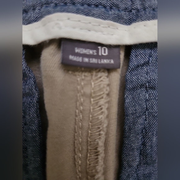 Eddie Bauer Khaki Chinos. - Picture 5 of 5